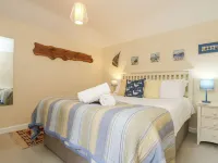 Lookout Hotels in Feock