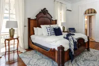 The Ashley Rose - 3-Star