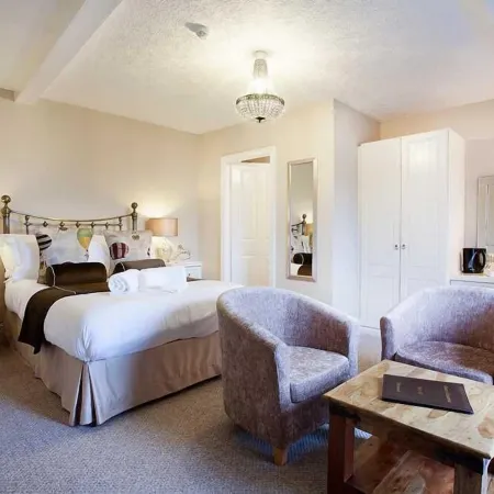 Number 61 Guest House and Tea Room