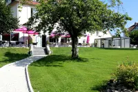 Logis Hotel Restaurant Spa Beau Site Hotels in Luxeuil-les-Bains