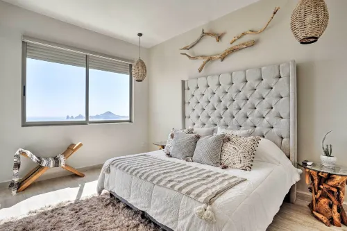 Luxe Cabo Condo w/ Ocean Views + Amenities! - WiFi