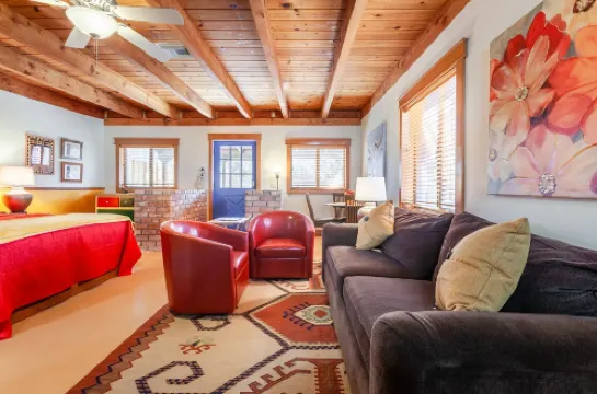 RedAwning提供的Casita Del Sol迷人的私人開間卧室小屋