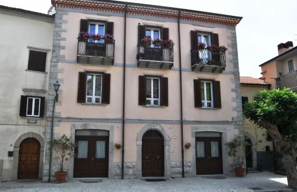 博爾戈桑皮耶特洛酒店