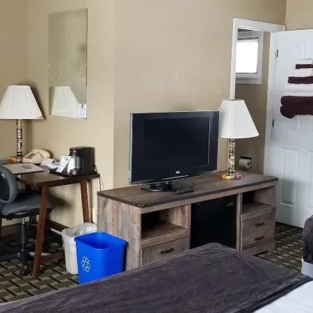 Middlebury Sweets Motel