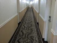 Luxury Inn Hotels near Silver Bullet