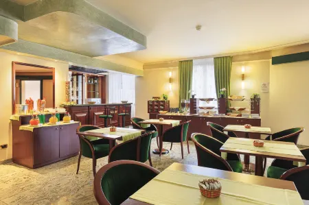 Dreamhotel Отели рядом с достопримечательностью «Parco di Villa Peduzzi»