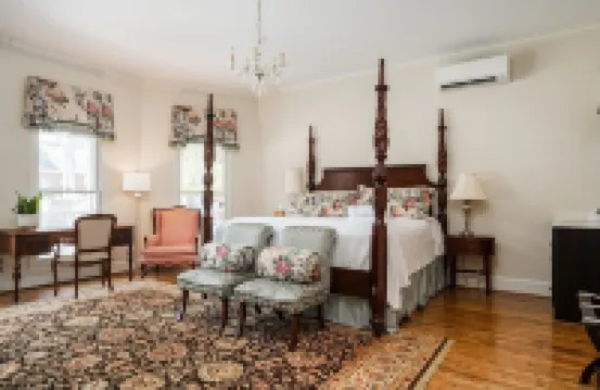 The 1425 Inn Hotels in 