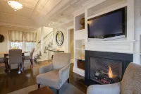 The 1770 House Restaurant & Inn Hotel a Springs