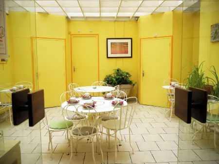 Hotel Saint Jean Отели в г. Шалон-сюр-Сон