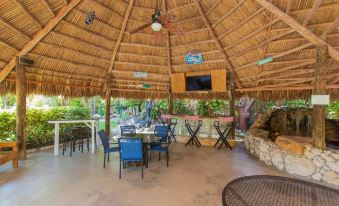 Sunset Cove Beach Resort