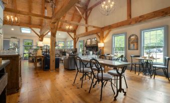 Inn at Silver Maple Farm