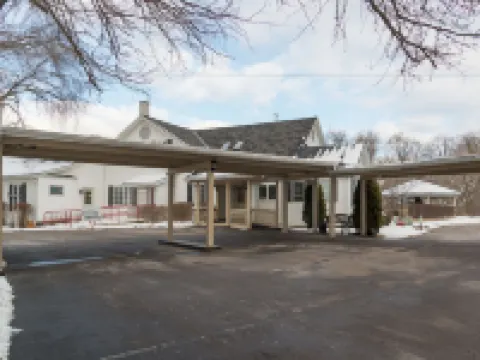 Sybaris Pool Suites Mequon Hotels in Ozaukee County