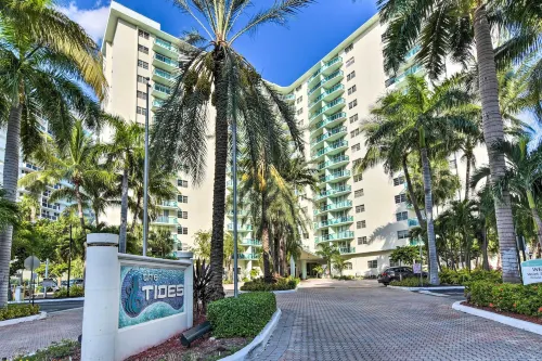 Beachfront Condo w/ Pool Access in Hollywood! - Homestays
