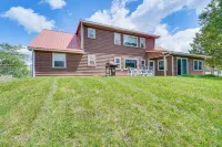 Boat Dock: Pet-Friendly Douglas Lake Getaway! - 2-Star