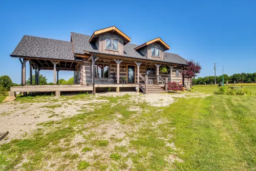 Countryside Vacation Rental in Paola! - アパートメント