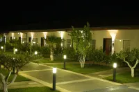 Expo Garden Hotel - parking
