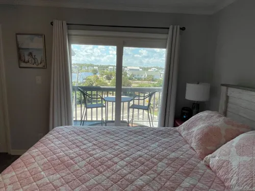 Partial Ocean Views, One Row Back, Cute and Comfortable Carolina Beach Condo. - 2-Star