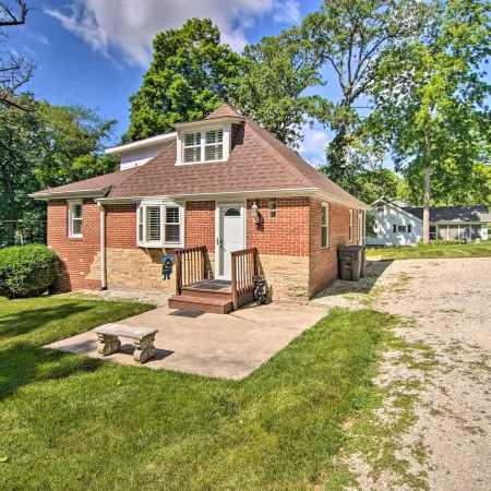Sun-Lit Lake Geneva Sanctuary w/ BBQ Patio!
