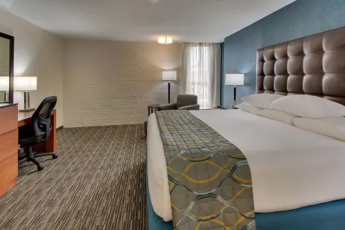 Pear Tree Inn St. Louis Airport Hotels in Hazelwood