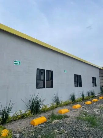 Check Inn Hostal Aeropuerto Gdl