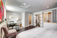 'Little House on the Lot' Dryden Townhome: Pets OK