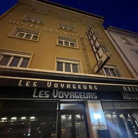 Hotel les Voyageurs Отели в г. Модан