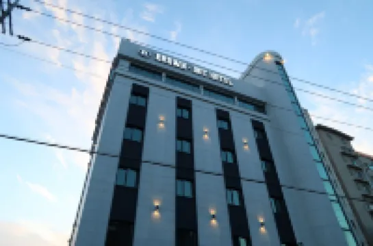 Changwon Brown Dot Hotel Palyong