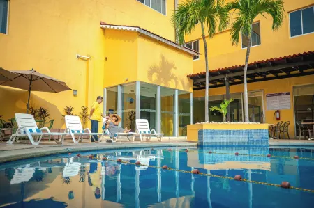 Hotel Hostal de Cortés Отели рядом с достопримечательностью «Malecón Veracruz Puerto»