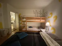 The Bookstore Family Apartment - 3-Star