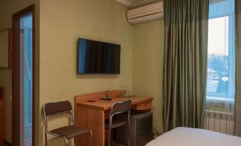 Dva Kryila Hotel