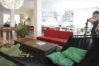Ostello Meet Gardalake Hostel - Hostels