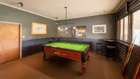 Great Lake Hotel - 3-Star