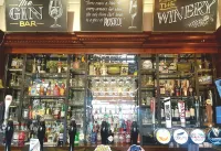 The Dolphin Hotel - bar