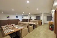 Hotel Indraprastha Kozhencherry - Frühstück