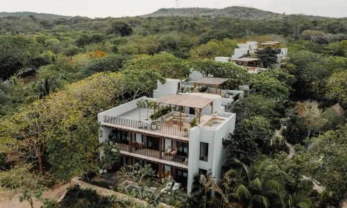 Makani Luxury Wanderlust