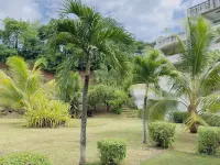 Tales of Pacific : F2 Central et Spacieux, Piscine, Salle de Sport et vue mer Hotels in Faaa
