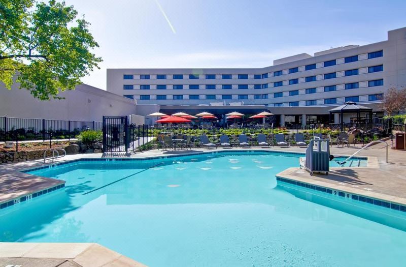 DoubleTree by Hilton Pleasanton at the Club