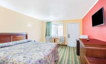Knights Inn Paris