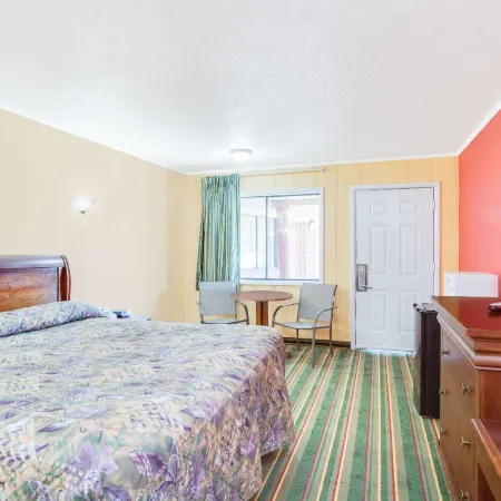 Knights Inn Paris