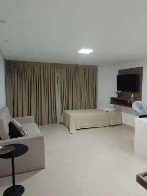 Nomar VI - Gold Flat