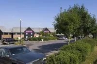 Salisbury North Bishopdown Hotels in Durnford