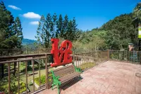 Yushow Library Villa