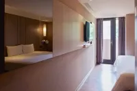 CHECK inn SELECT - Taipei NeiHu Hotels in Taipeh
