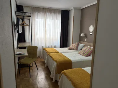 Hotel El Molinón Hoteles cerca de Molín de Ca Lulón