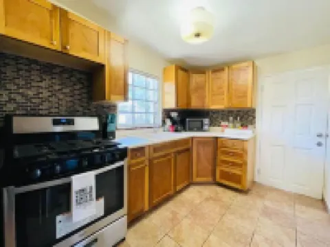 My Home Your Vacay - A short drive to the beach