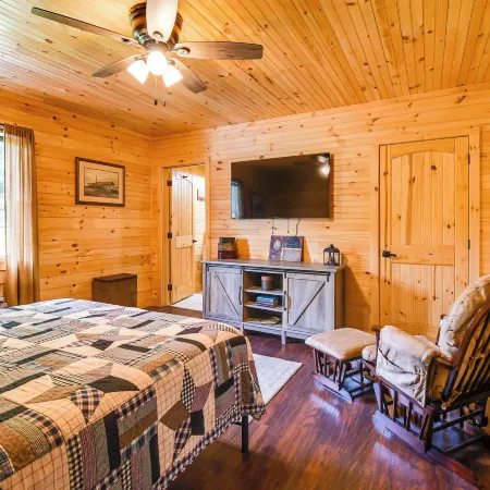 18 Mi to Red River Gorge: Beattyville Retreat
