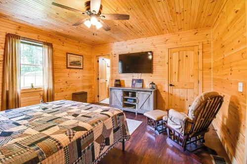 18 Mi to Red River Gorge: Beattyville Retreat - WiFi