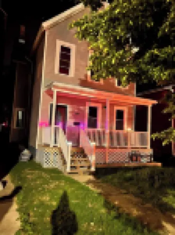 Spacious 6-bedroom house with WiFi, AC  and free Parking in brilliant Buffalo