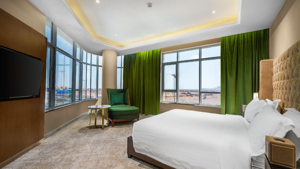 Sukani Royal Hotel, Hail
