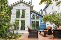 Sandy Beach Hideaway.  Cozy and Bright. Entire house steps from the Sandy Beach! Hotels in Sylvan Lake